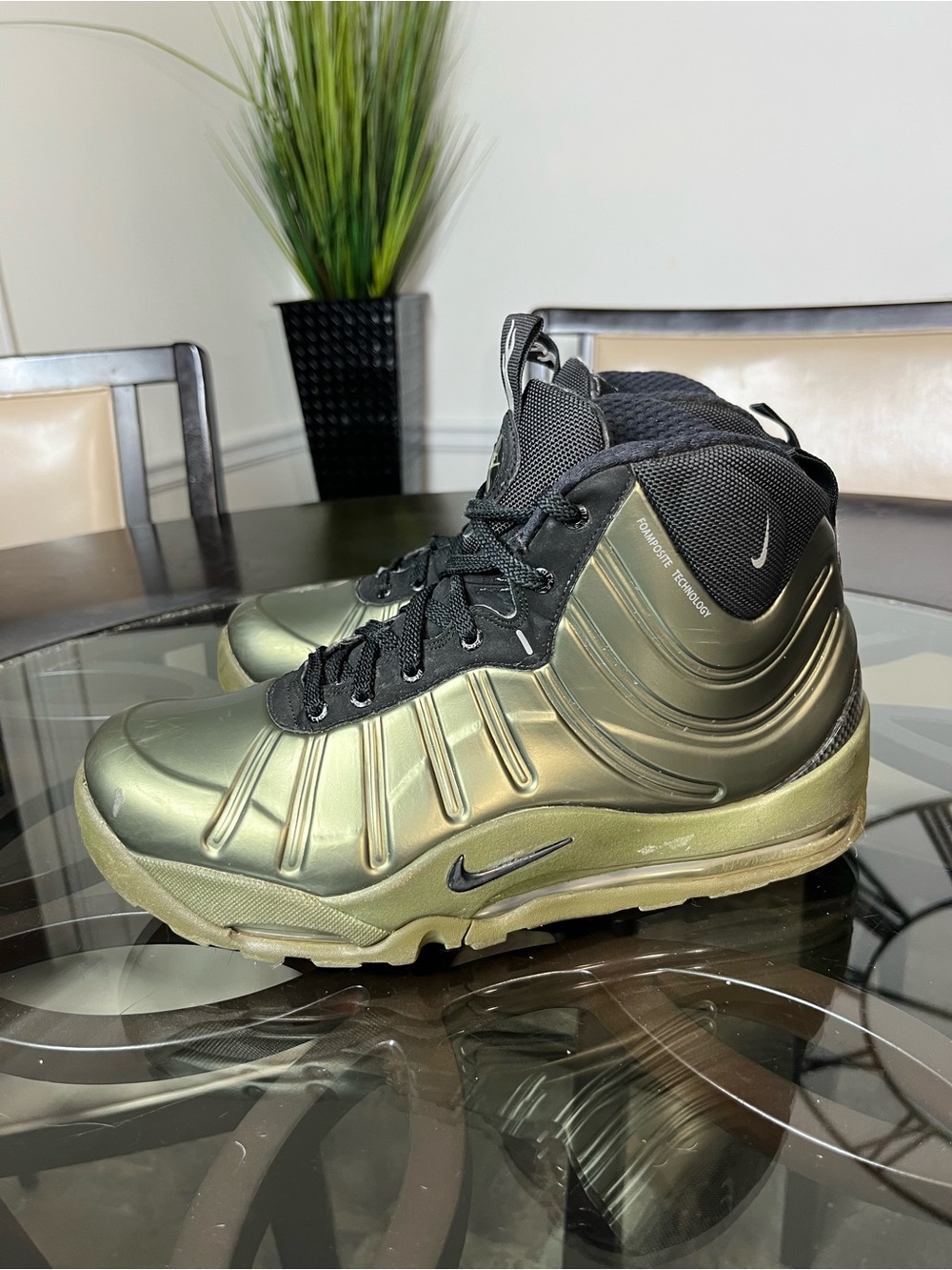 Nike Air Bakin Posite Medium
Olive/Black High Top
Sneakers Sz 9.5 - Picture 2 of 5